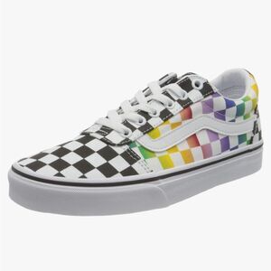 NWT Vans Women's Ward Canvas Sneaker